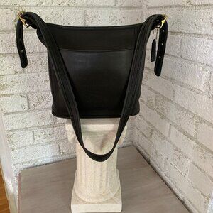Vintage Coach Legacy 9816 Black Leather Large Crossbody Handbag